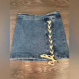 Listicle Mini Denim Skirt with Cream Lace-Up
